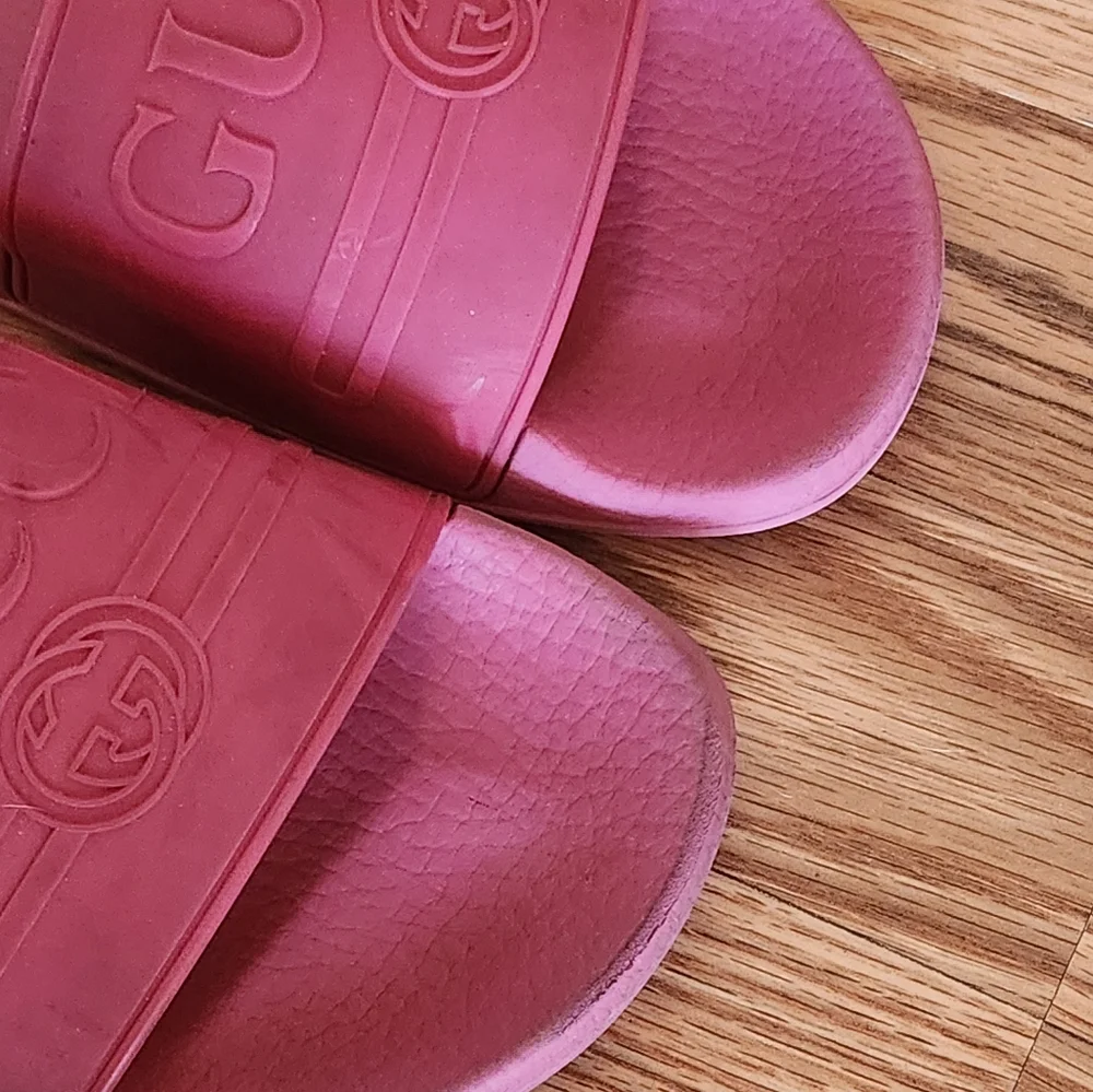 Gucci Pink Slide Sandals - Picture 11 of 15